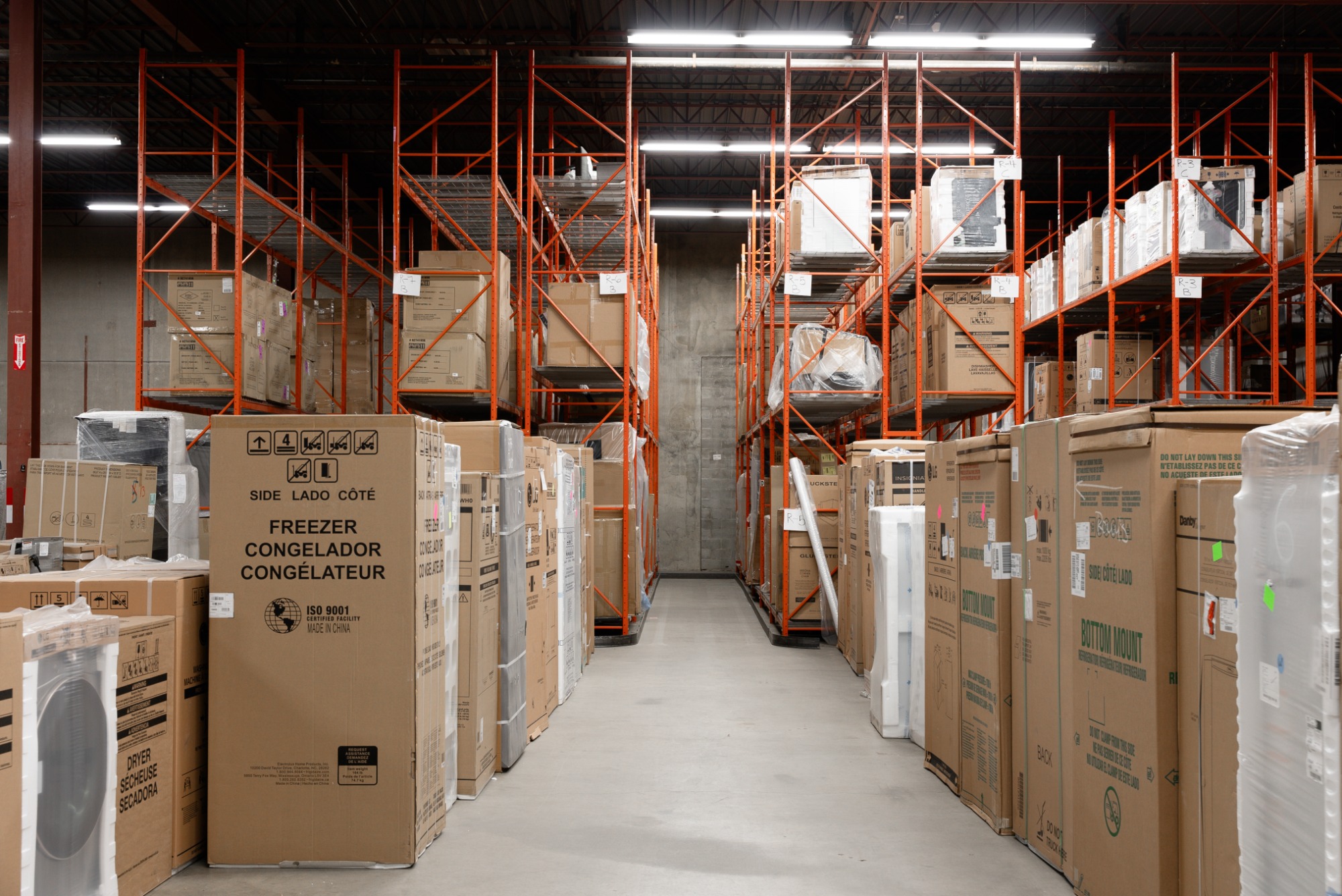 Commercial Warehousing, Distribution, and Third-Party Logistics (3PL) Rolly's Transfer Moving and Storage, Winnipeg, Manitoba